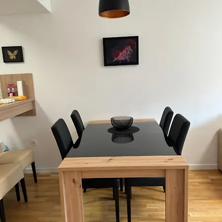 Cozy Apartment-center Of * سكوبجي