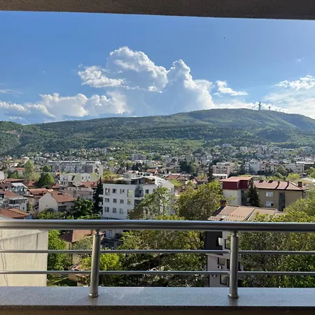 Cozy Apartment-center Of