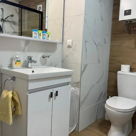 Cozy Apartment-center Of سكوبجي