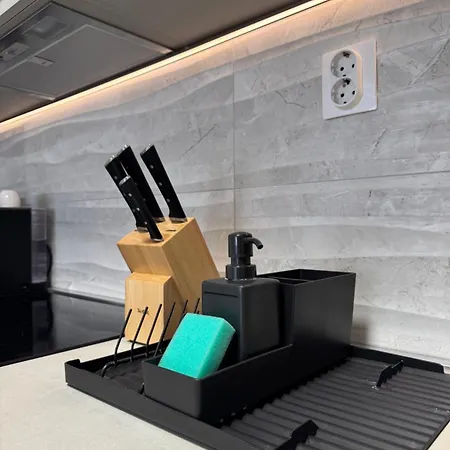 شقة Cozy Apartment-center Of سكوبجي