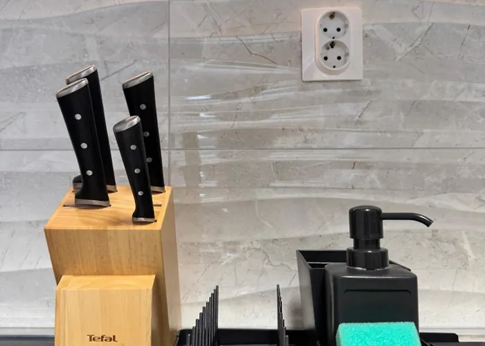 Cozy Apartment-center Of